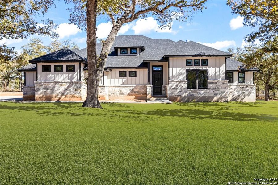 Image 43 of a home in .