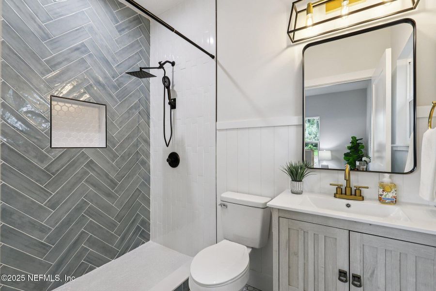 Furnished interior view inside a new home in , Jacksonville (Image 13).