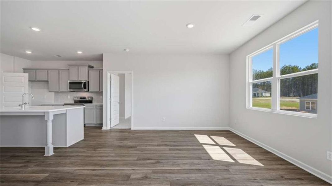 Spacious, unfurnished interior of a new home in Willowbrook, Winder (Image 16). Spacious, unfurnished interior of a new home in Willowbrook, Winder (Image 16).