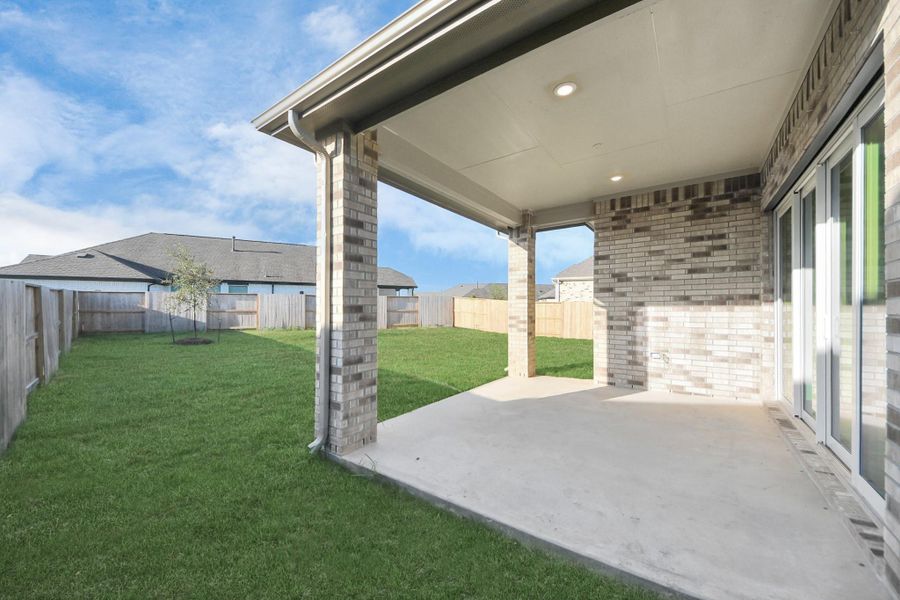 **Photos are representative of the floor plan and not of the actual home** **Photos are representative of the floor plan and not of the actual home**