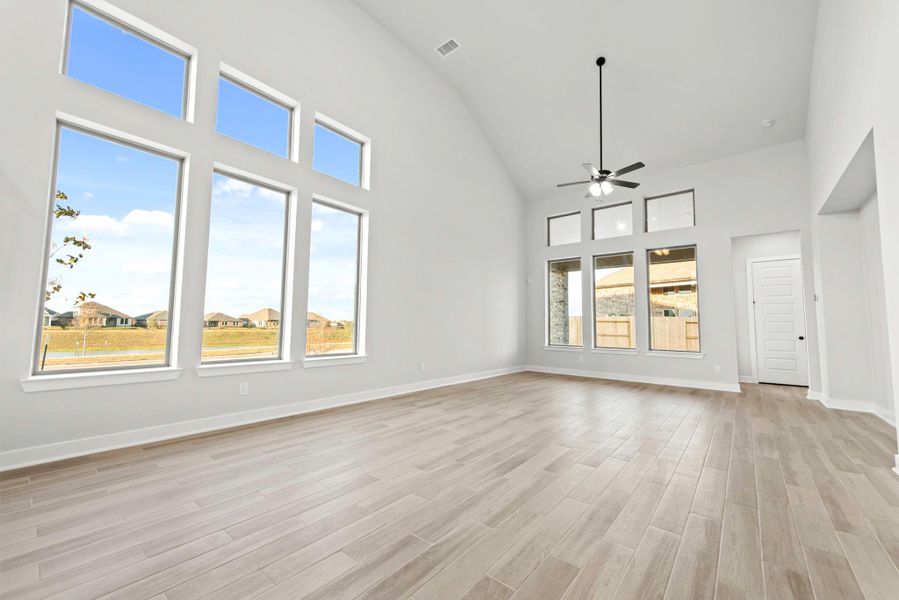 Representative image. Features, specifications, selections and colors may vary.