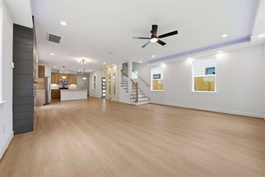 Spacious, unfurnished interior of a new home in , Houston (Image 37).
