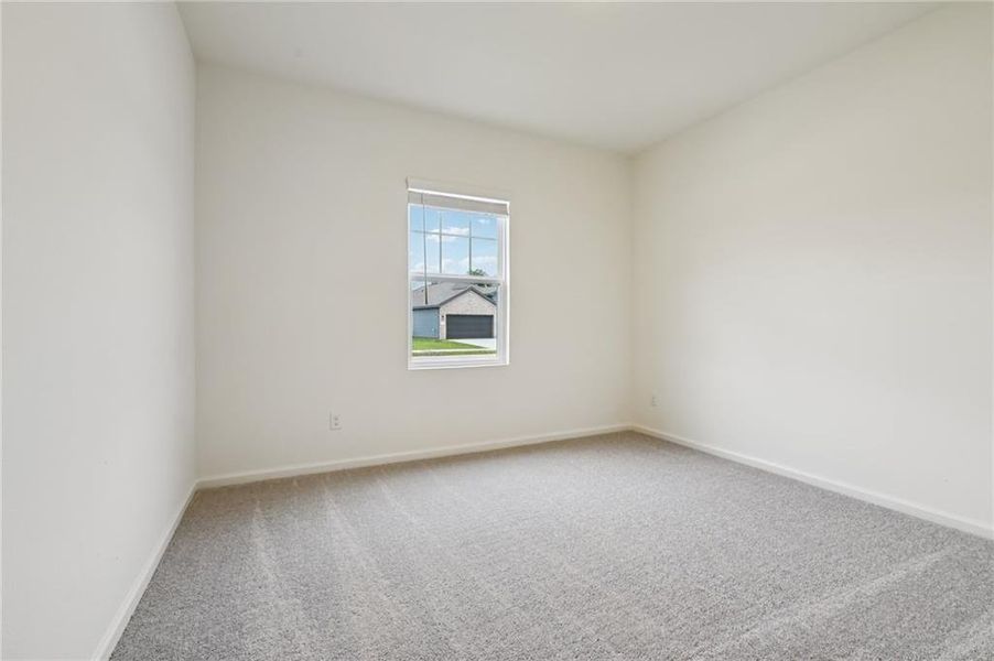 Spacious, unfurnished interior of a new home in Crescent Pointe, Carrollton (Image 29).