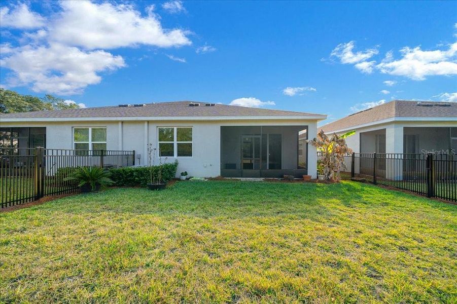 Exterior details and patio area of a home in Ocala Preserve, Ocala (Image 3).