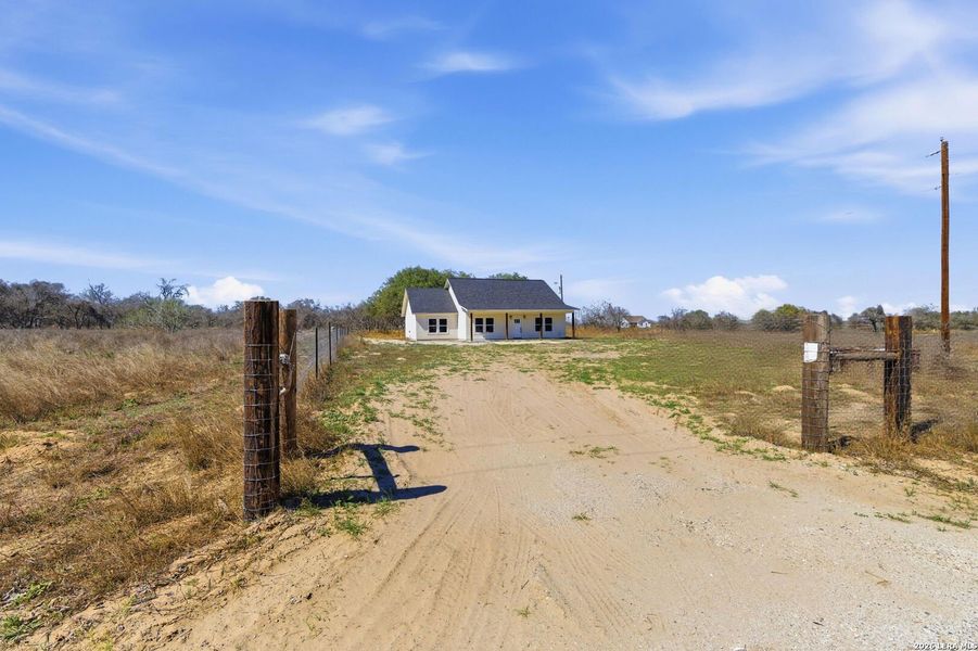 Image 43 of a home in .