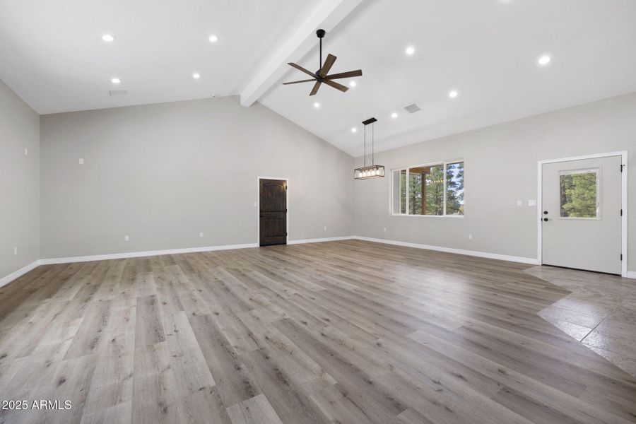 5-web-or-mls-FA9A2114 5-web-or-mls-FA9A2114