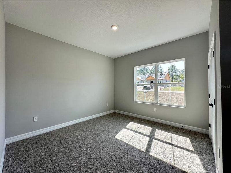 Spacious, unfurnished interior of a new home in , Ocala (Image 17).