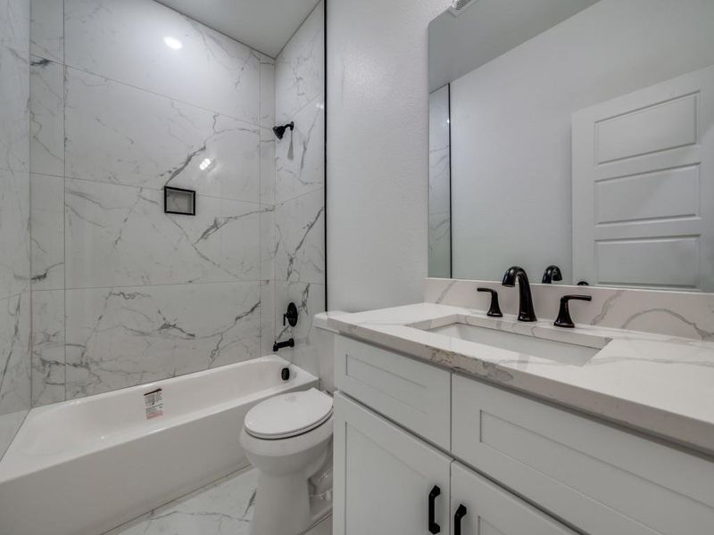 Furnished interior view inside a new home in , Allen (Image 7).