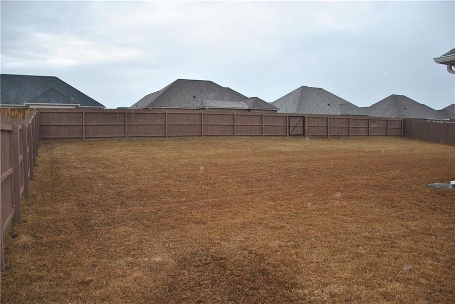 Exterior details and patio area of a home in , Kathleen (Image 25).