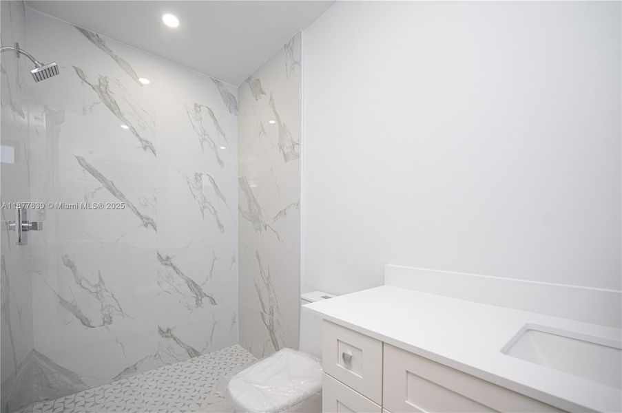 Image 17 of a home in .