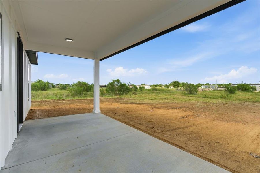 Exterior details and patio area of a home in , Joshua (Image 30).
