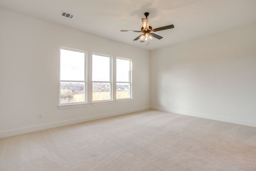 Representative unfurnished interior of a home built from the Valera by Graham Hart Home Builder in Bear Ridge, Burleson (Image 24).