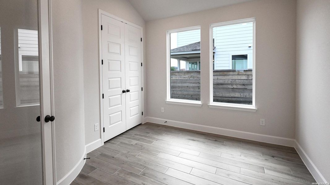 Spacious, unfurnished interior of a new home in Solms Landing, New Braunfels (Image 18).