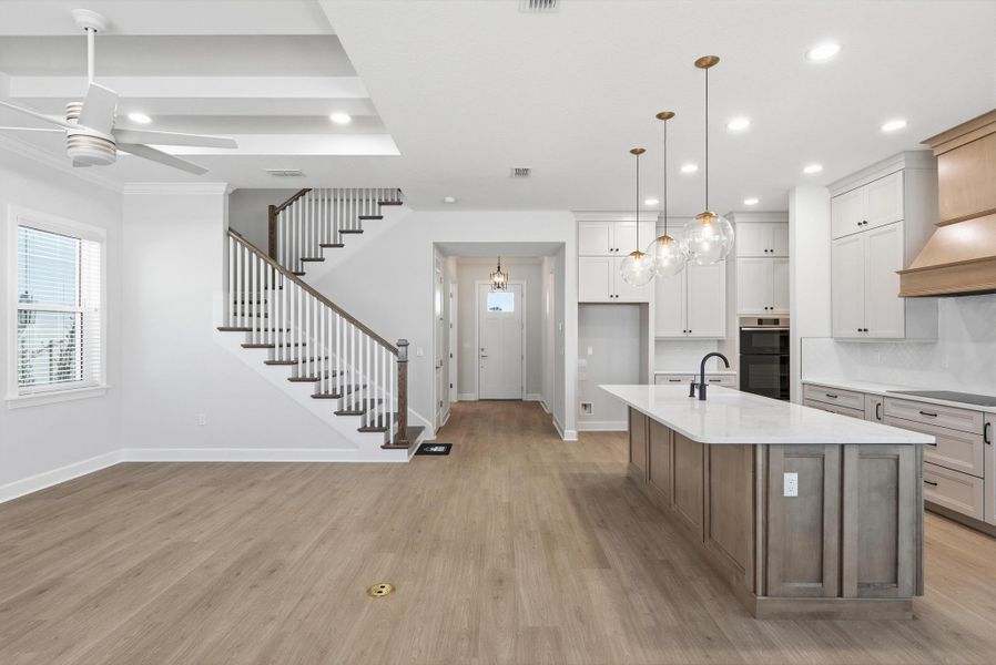 Representative furnished interior of a home built from the Bayview by SeaGate Homes in Beachview Cove, Ormond Beach (Image 10).
