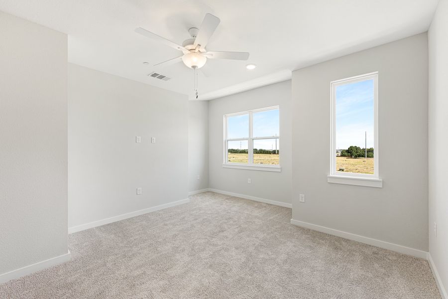 Spacious, unfurnished interior of a new home in Wildridge, Oak Point (Image 40). Spacious, unfurnished interior of a new home in Wildridge, Oak Point (Image 40).