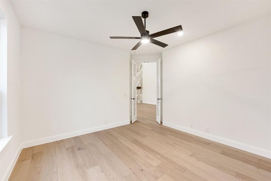 Spacious, unfurnished interior of a new home in Windsong Ranch Classic 61, Prosper (Image 20).