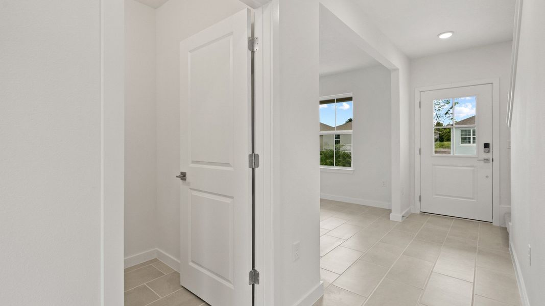 Highbourne Entry by DRB Homes in Willowbrook North located in Winter Haven, FL. Highbourne Entry by DRB Homes in Willowbrook North located in Winter Haven, FL.