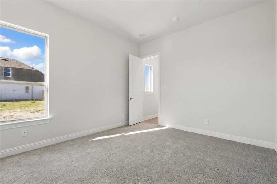 Spacious, unfurnished interior of a new home in Lakeshore Bluffs, Shady Shores (Image 24). Spacious, unfurnished interior of a new home in Lakeshore Bluffs, Shady Shores (Image 24).