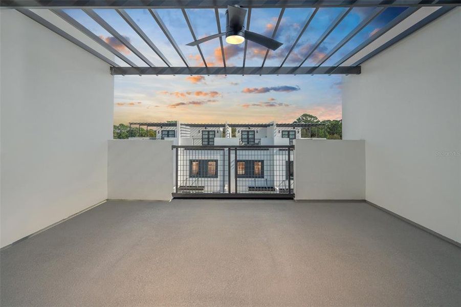 Spacious, unfurnished interior of a new home in , Pinellas Park (Image 36).