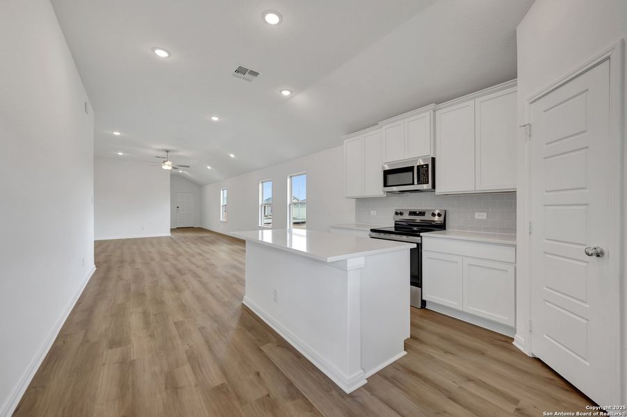 Furnished interior view inside a new home in Park Place, New Braunfels (Image 7).