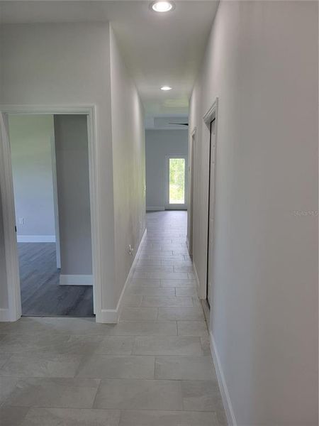 Spacious, unfurnished interior of a new home in , North Port (Image 12).