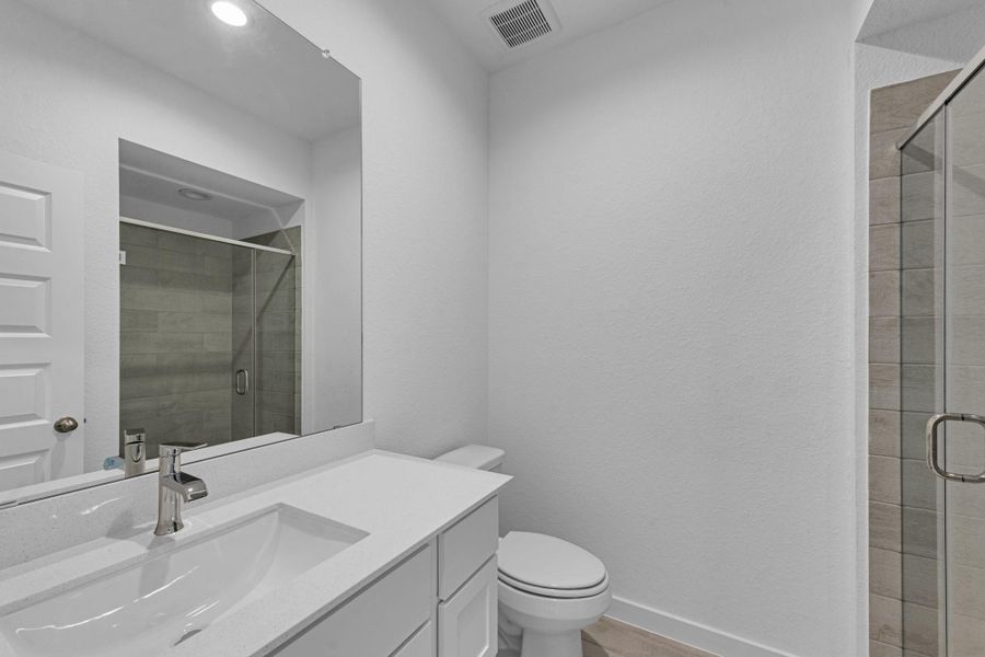 Furnished interior view inside a new home in Grand Mason Crossing, Park Row (Image 9).