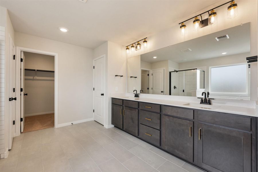 Representative images and renderings are for illustrative purposes. Actual structural options and design finishes of home may vary. Representative images and renderings are for illustrative purposes. Actual structural options and design finishes of home may vary.