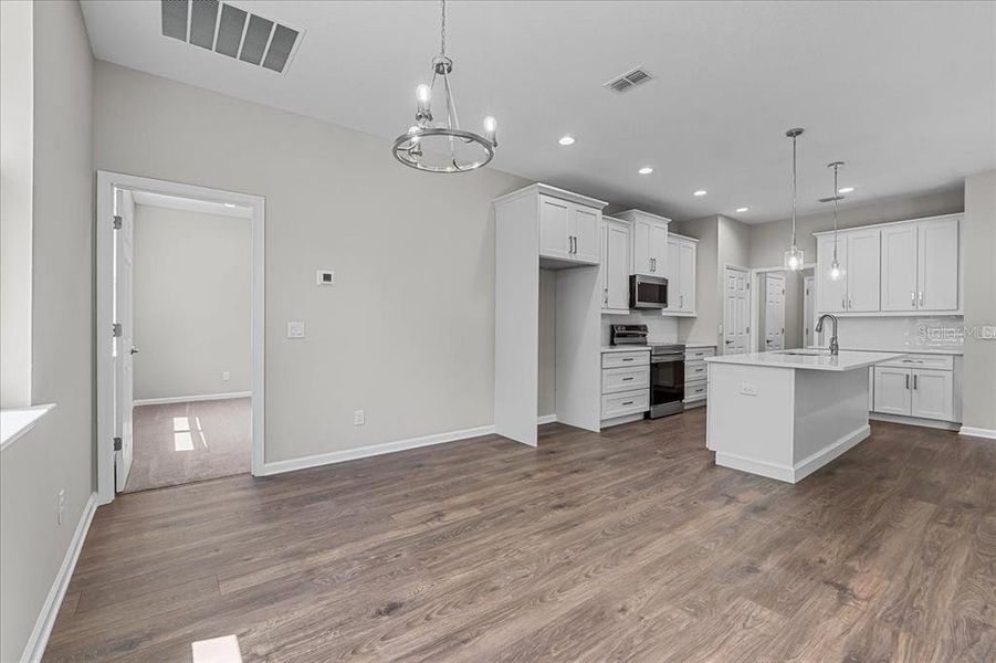 Spacious, unfurnished interior of a new home in , Mulberry (Image 23).