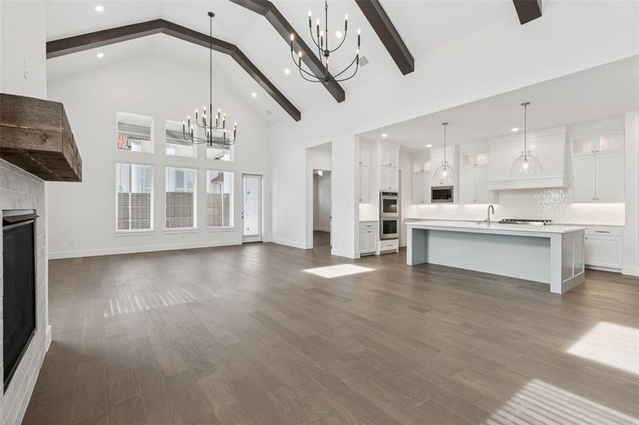 The open and flowing family-kitchen-dining area was designed for elegant entertaining! The open and flowing family-kitchen-dining area was designed for elegant entertaining!