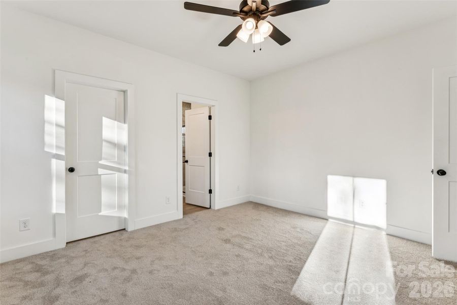 Spacious, unfurnished interior of a new home in , Spencer (Image 25).