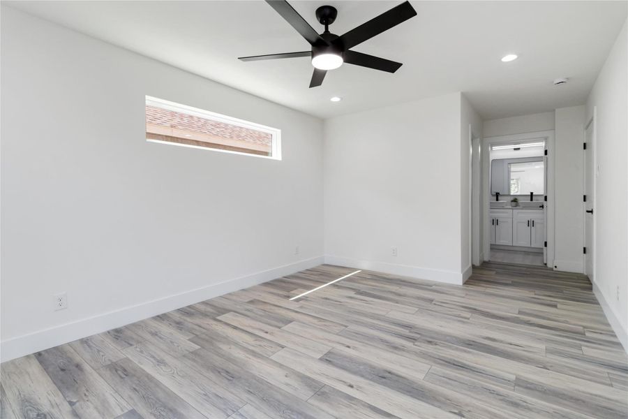 Spacious, unfurnished interior of a new home in , Canyon Lake (Image 28). Spacious, unfurnished interior of a new home in , Canyon Lake (Image 28).