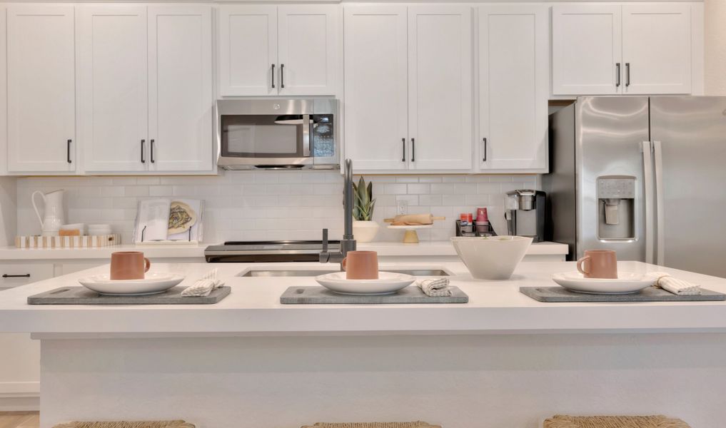 Beautiful backsplash and counters