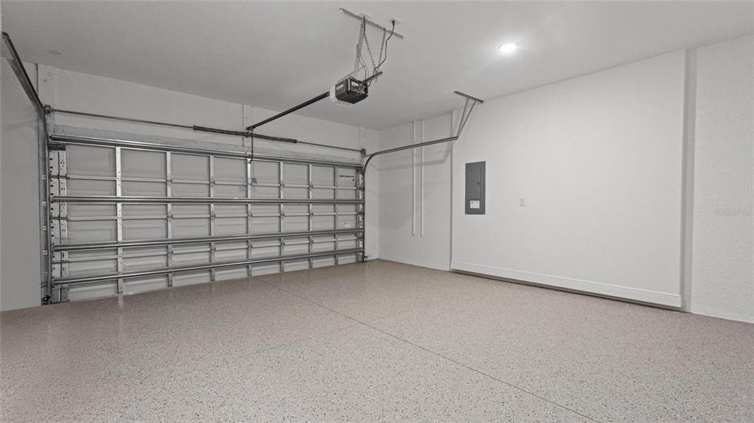 Spacious, unfurnished interior of a new home in Cresswind Lakewood Ranch, Lakewood Ranch (Image 26).