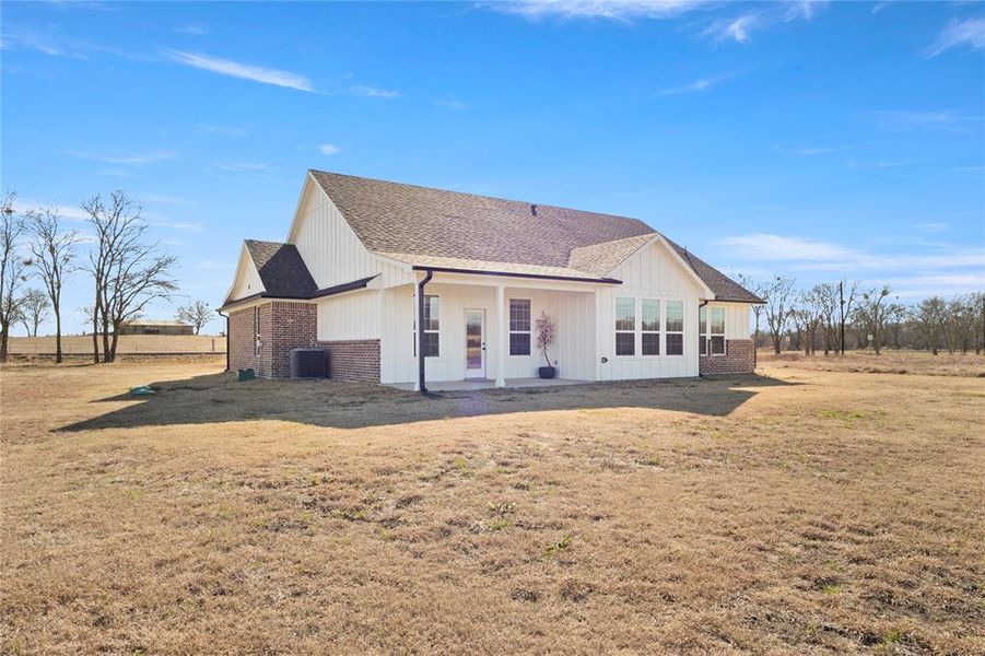 Exterior details and patio area of a home in , Lone Oak (Image 20).