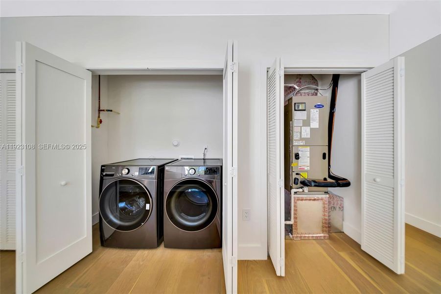 Furnished interior view inside a new home in , Miami (Image 17).
