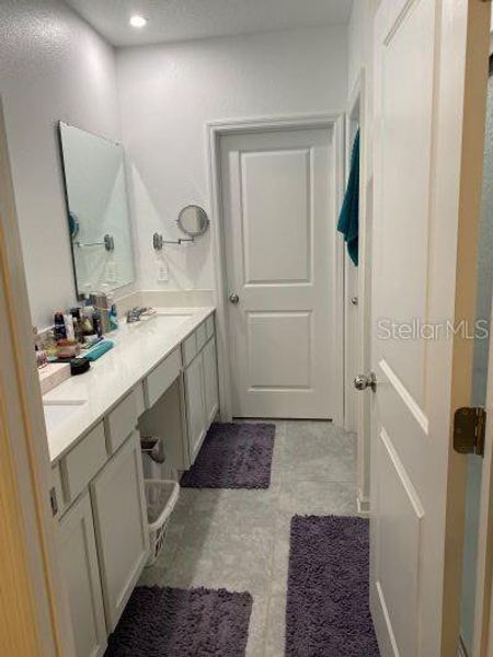 Furnished interior view inside a new home in Storey Creek, Kissimmee (Image 7).