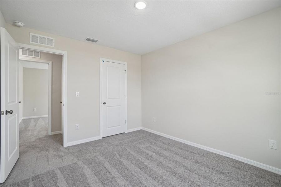 Spacious, unfurnished interior of a new home in Two Rivers, Zephyrhills (Image 25).