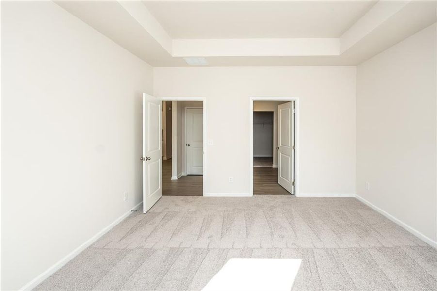 Spacious, unfurnished interior of a new home in Villages at Cedar Hill, Dallas (Image 20). Spacious, unfurnished interior of a new home in Villages at Cedar Hill, Dallas (Image 20).
