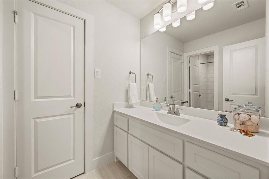 Furnished interior view inside a new home in , Haslet (Image 31).