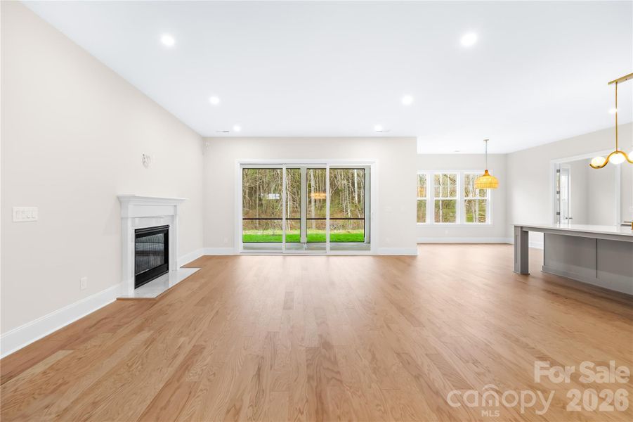 Spacious, unfurnished interior of a new home in Coventry Glen, Huntersville (Image 20).