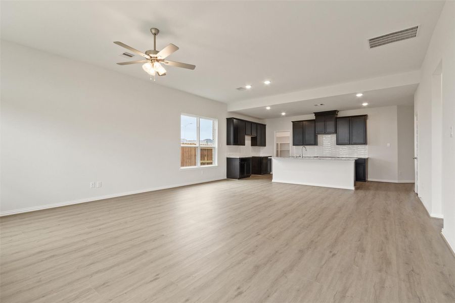 Image 8 of a home in Cypress Green. Image 8 of a home in Cypress Green.