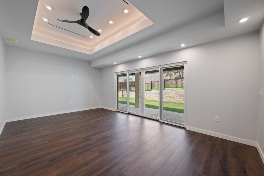Spacious, unfurnished interior of a new home in , Burnet (Image 32).