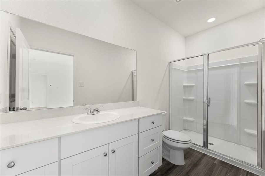 20. 102 Connecticut - Bath 20. 102 Connecticut - Bath