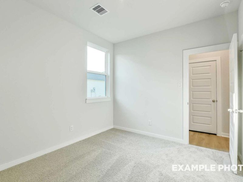 Spacious, unfurnished interior of a new home in Caney Creek Place, Conroe (Image 18).