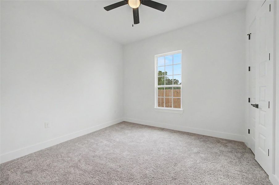 Spacious, unfurnished interior of a new home in , Huffman (Image 14).