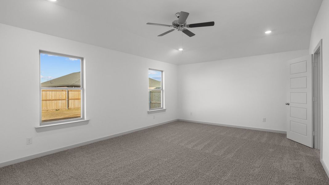 Representative unfurnished interior of a home built from the The Justin by D.R. Horton in Everest Heights, Lubbock (Image 13). Representative unfurnished interior of a home built from the The Justin by D.R. Horton in Everest Heights, Lubbock (Image 13).