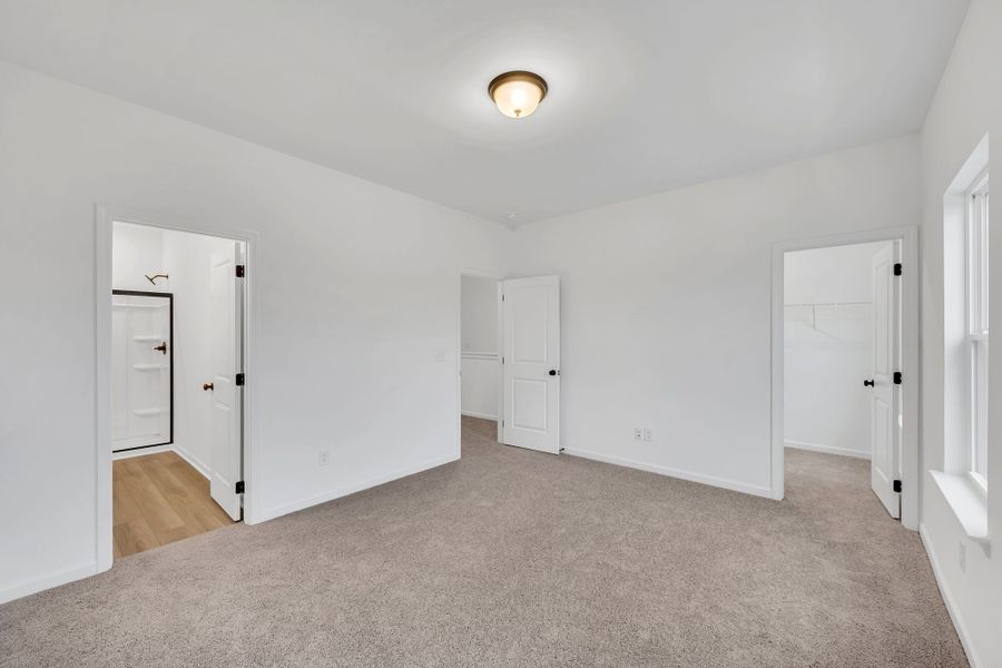 Spacious, unfurnished interior of a new home in Sweetbriar Place, Lebanon (Image 15). Spacious, unfurnished interior of a new home in Sweetbriar Place, Lebanon (Image 15).