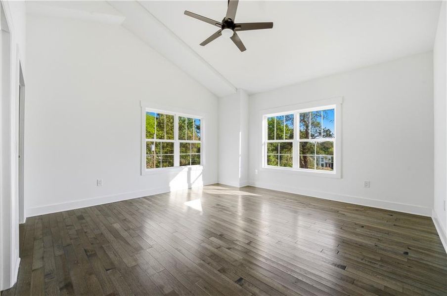 Spacious, unfurnished interior of a new home in , Atlanta (Image 20).