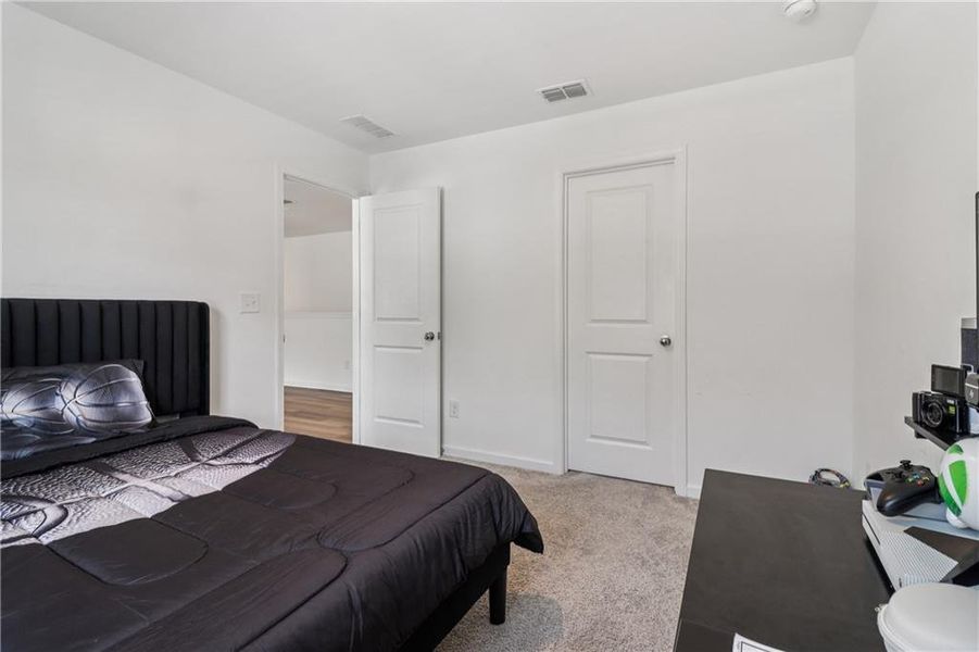Furnished interior view inside a new home in , Gainesville (Image 19).