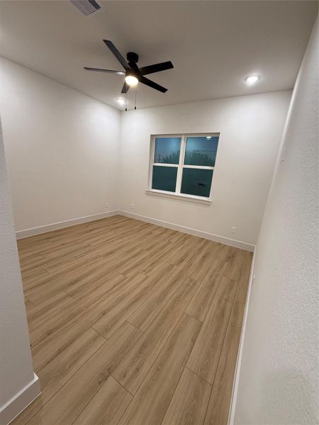 Spacious, unfurnished interior of a new home in , Pearland (Image 20).